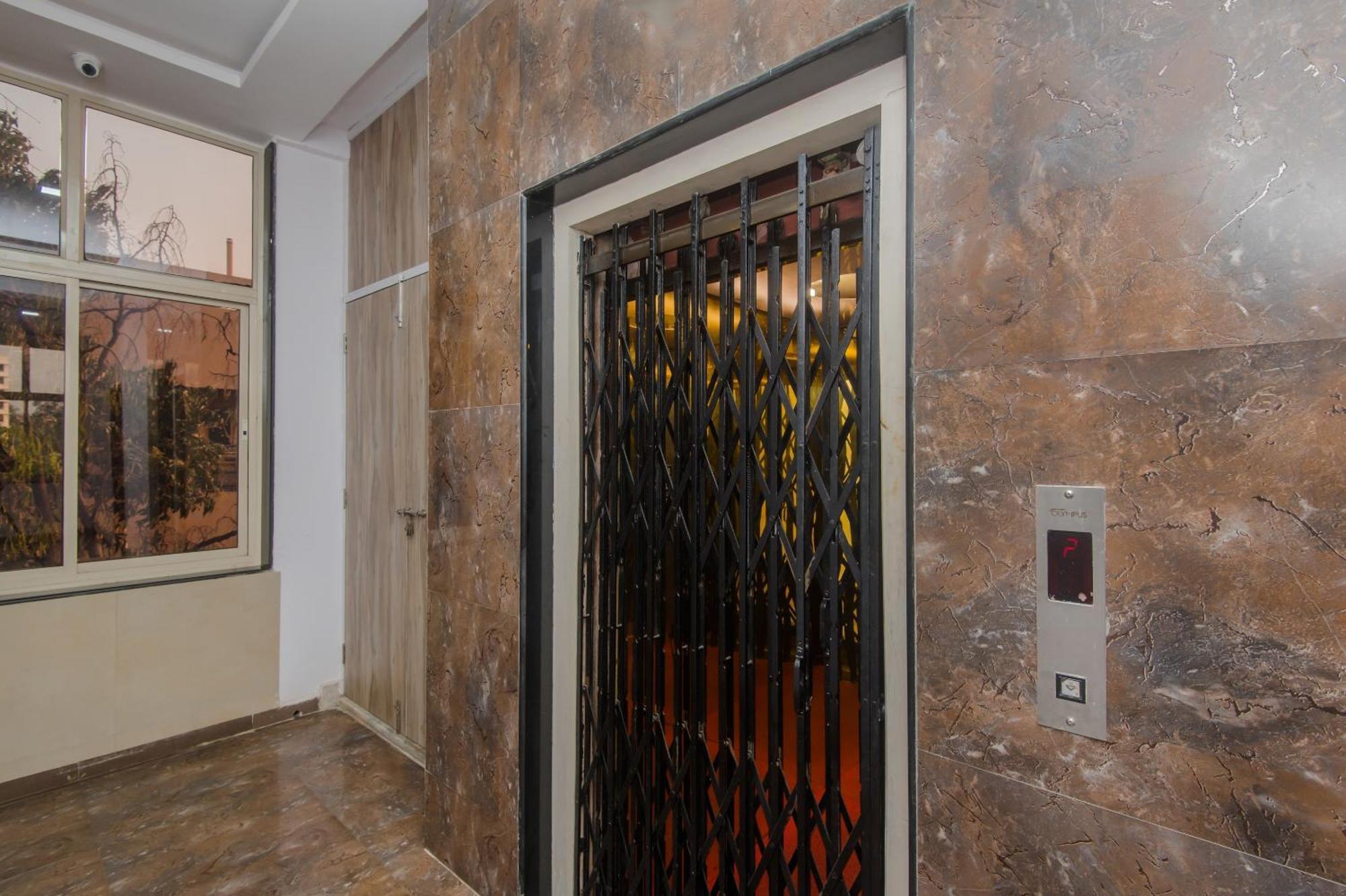 Super Hotel O Divine Residency Near Phoenix Marketcity มุมไบ ภายนอก รูปภาพ