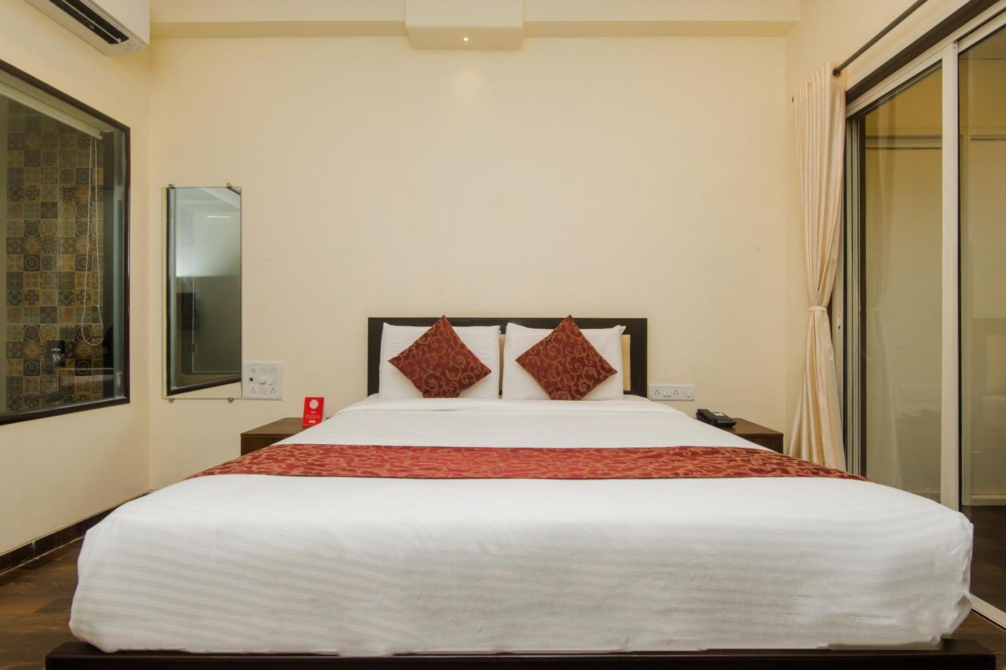 Super Hotel O Divine Residency Near Phoenix Marketcity มุมไบ ภายนอก รูปภาพ