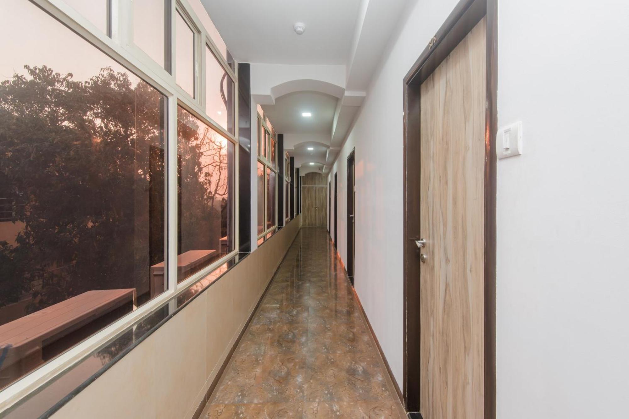 Super Hotel O Divine Residency Near Phoenix Marketcity มุมไบ ภายนอก รูปภาพ